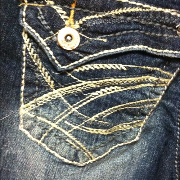 Distressed Denim - Picture 3 of 4