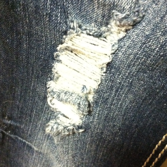 Distressed Denim - Picture 4 of 4