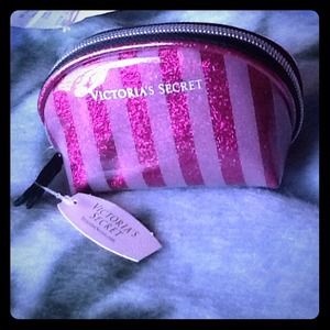 3 piece  Victoria's Secret bundle for salsa_neon