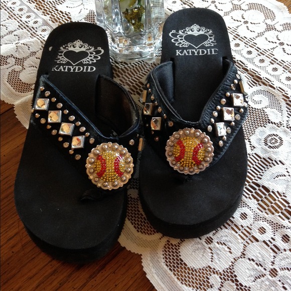 💎BLING SOFTBALL FLIP FLOPS💎