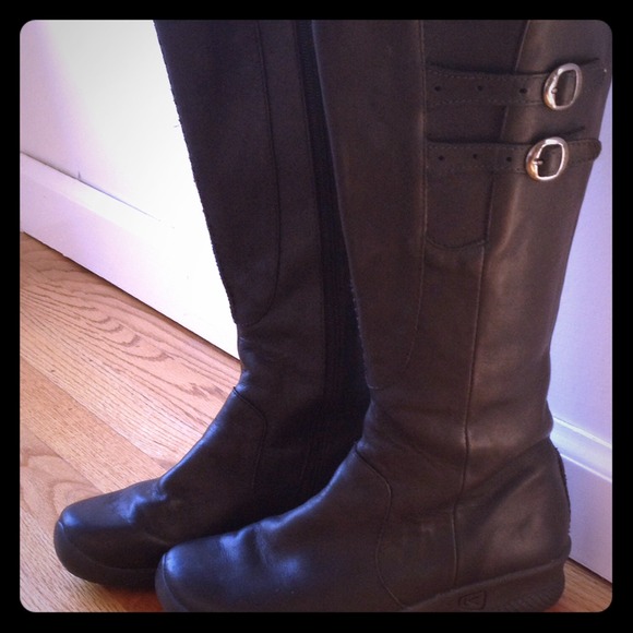 Leather boots