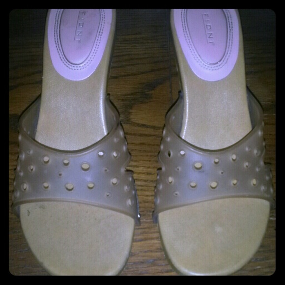 Fioni Pink and Brown High Heels