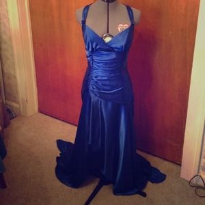 Size 7/8 Long blue formal dress