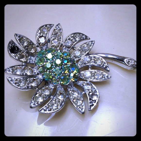 1960 Vintage Broach