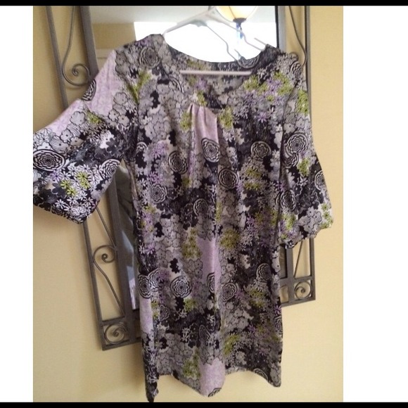 Floral dress with bell sleeves