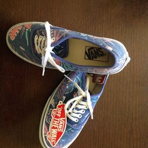 Vans classic slim shoe