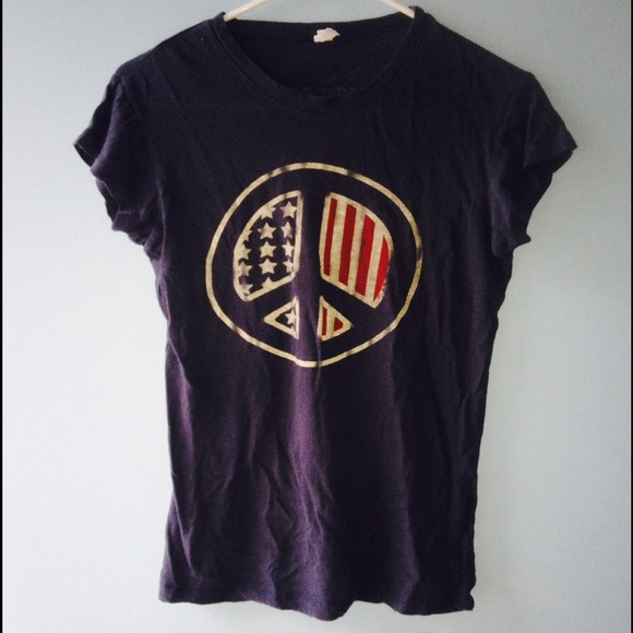 Peace sign/American flag top