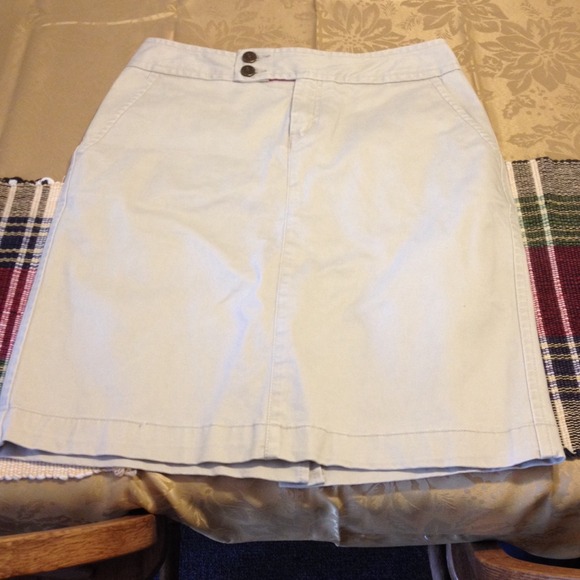 Khaki skirt - Picture 3 of 3