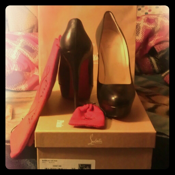 NWT Christian Louboutin Bianca Pumps