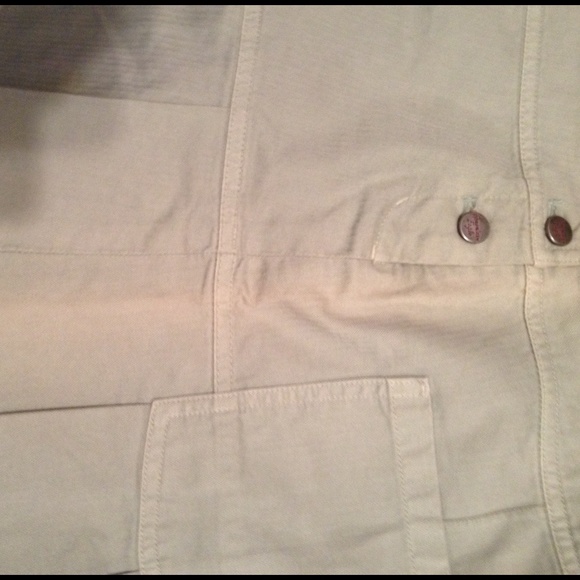 Mini skirts - Picture 4 of 4