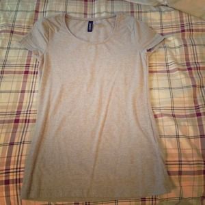 Cream beige tee shirt