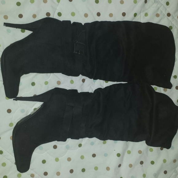 Brand New Boots .. NWOT - Picture 1 of 3