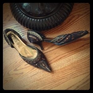 Beaded Sequin Pointy Pumps