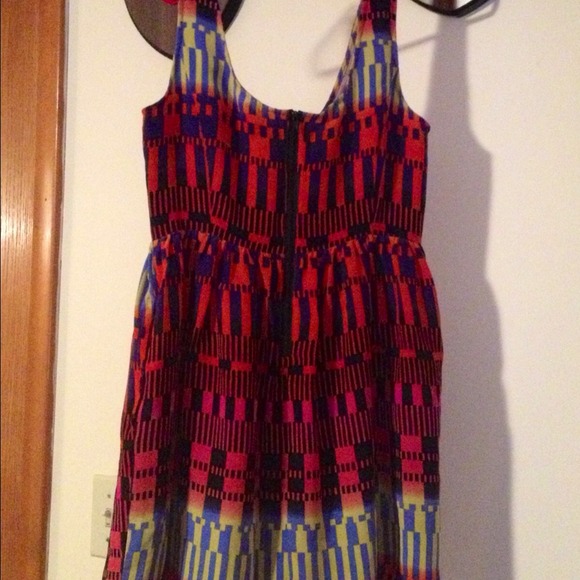 Aztec print dress - Picture 2 of 4