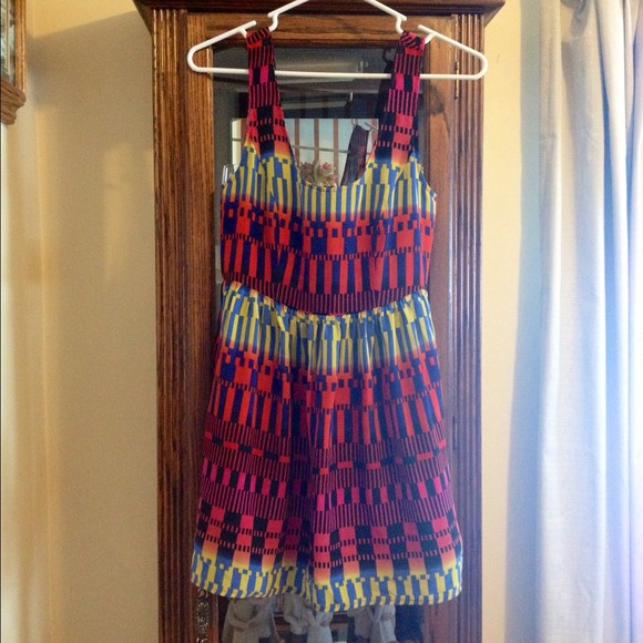 Aztec print dress - Picture 3 of 4