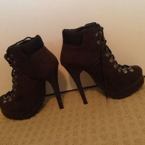 Platform boots