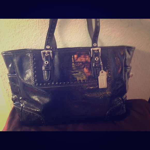 Coach Handbags - ⬇️⬇️Coach Tote with Silver Hardware