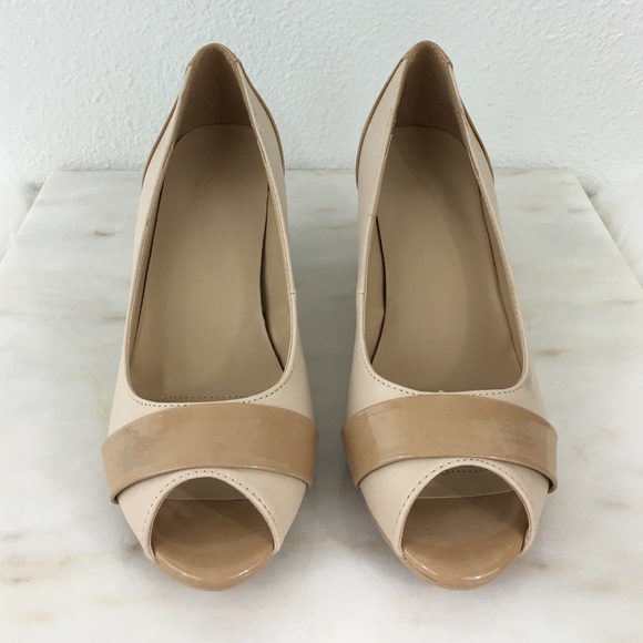 NWOT Two Toned Beige Open Toe Pumps - Picture 2 of 4
