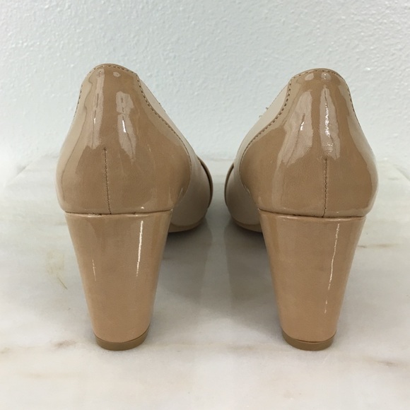 NWOT Two Toned Beige Open Toe Pumps - Picture 3 of 4