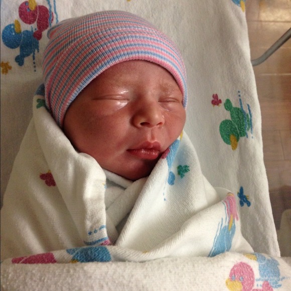 Last call for maternity clothes! - Picture 2 of 4