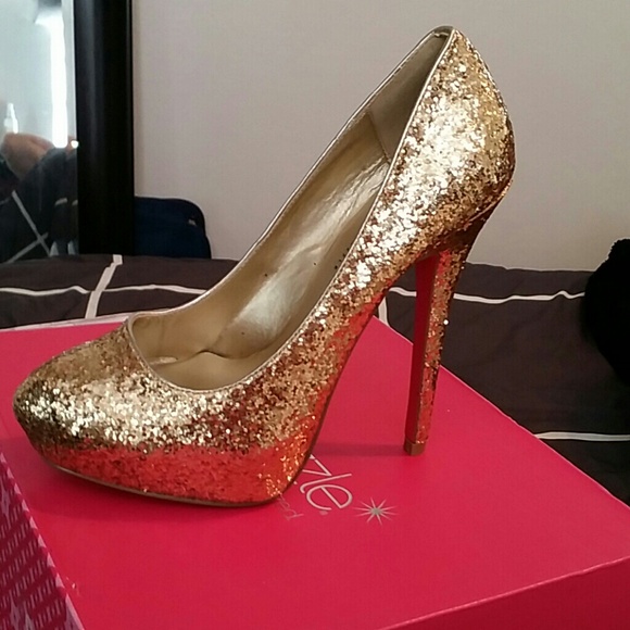 Shoes! - Picture 2 of 3