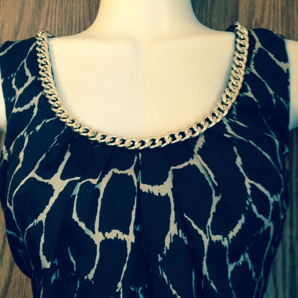 Dana Buchman Chain embellished top - Picture 2 of 3