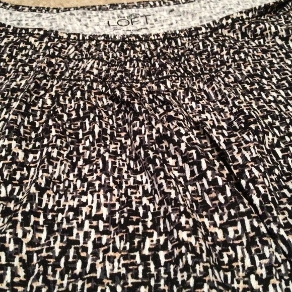 LOFT Sleeveless Shell - Picture 2 of 2