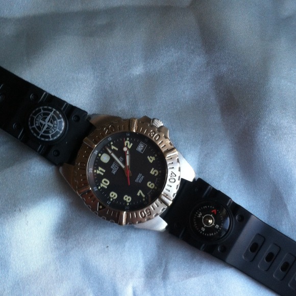 Sold - Picture 2 of 4