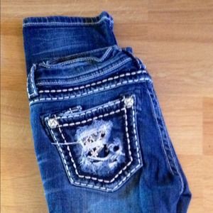 Miss Me straight cut