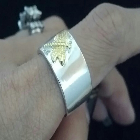 Ring - Picture 4 of 4