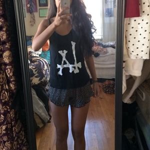 LA Bones Tank