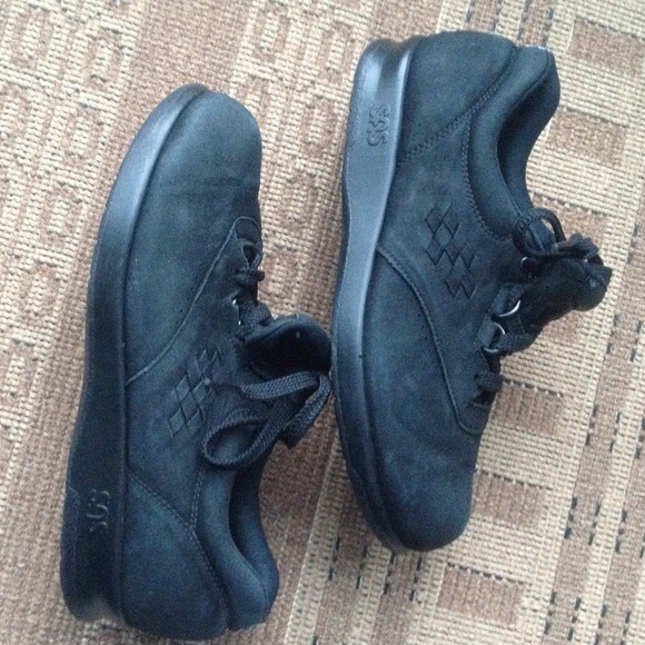 sas walking shoes