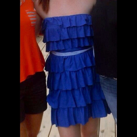 Dress - Picture 2 of 3