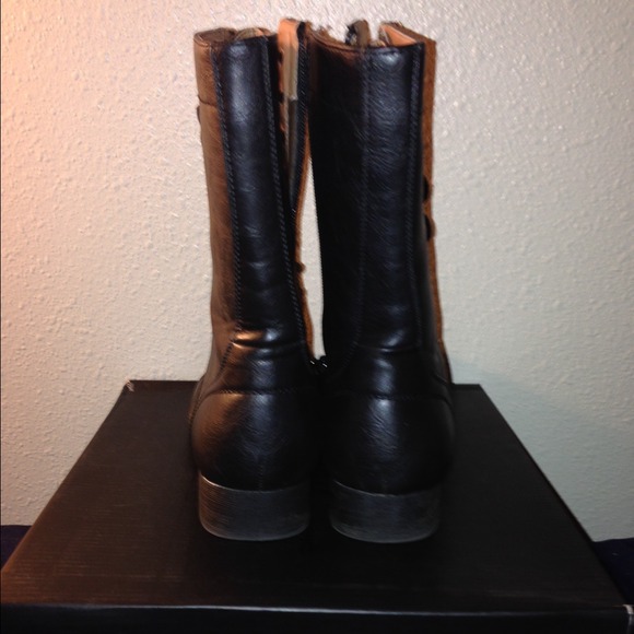 SOLD - Picture 3 of 4