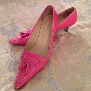 Ann Taylor kitten heels