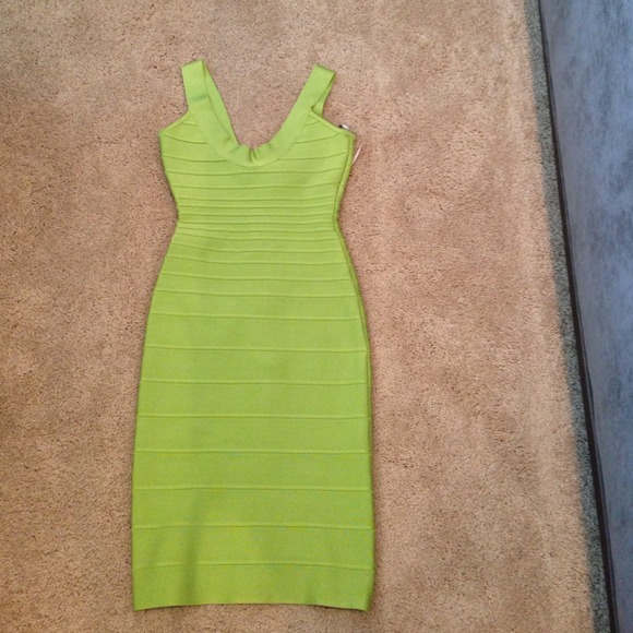 herve leger lime green dress Herv Lger Pre-Owned Knitted Midi Dress | Green