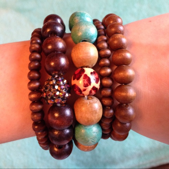 ❌SOLD IN BUNDLE❌ Variety of 5 Wooden Beaded