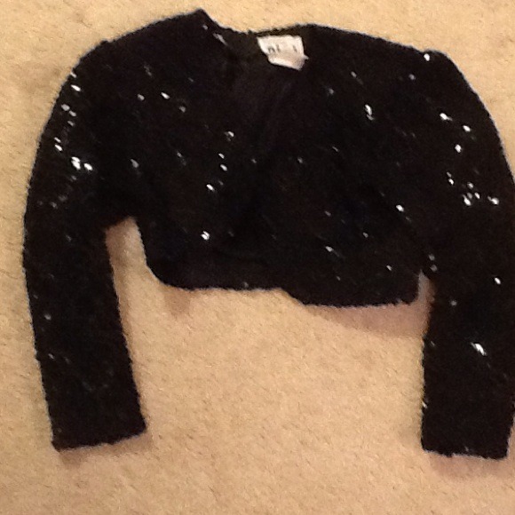 *****Vintage Black sequined half jacket*****