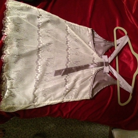 Top - Picture 2 of 2
