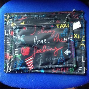3 DKNY cosmetic bags