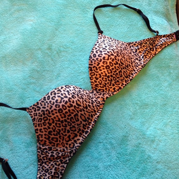 ❌SOLD IN BUNDLE❌ VS PINK Bra