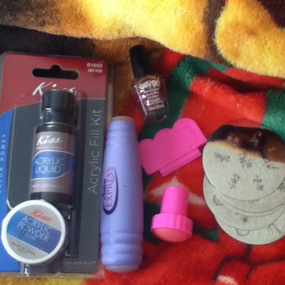 Nail/bra bundle