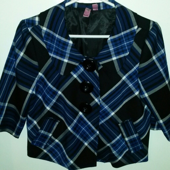 Plaid Cropped Blazer