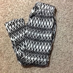 @klassynfab NWT! High waisted harem style pants