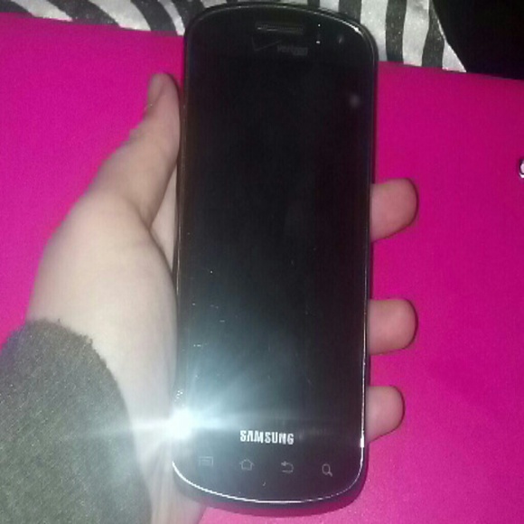 ~•price reduce•~ Samsung stratosphere 4G