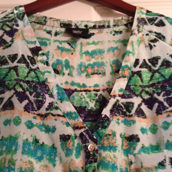 Mossimo Patterned Tunic Top - Picture 2 of 2