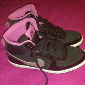 Black and Pink Nike NWOT