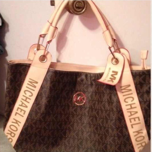 Large inspired bag