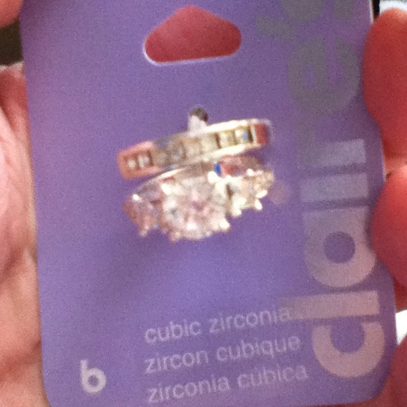 Ring and Paris Hilton perfume