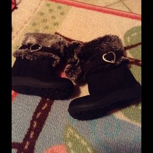 Toddlers Black Fur Boots